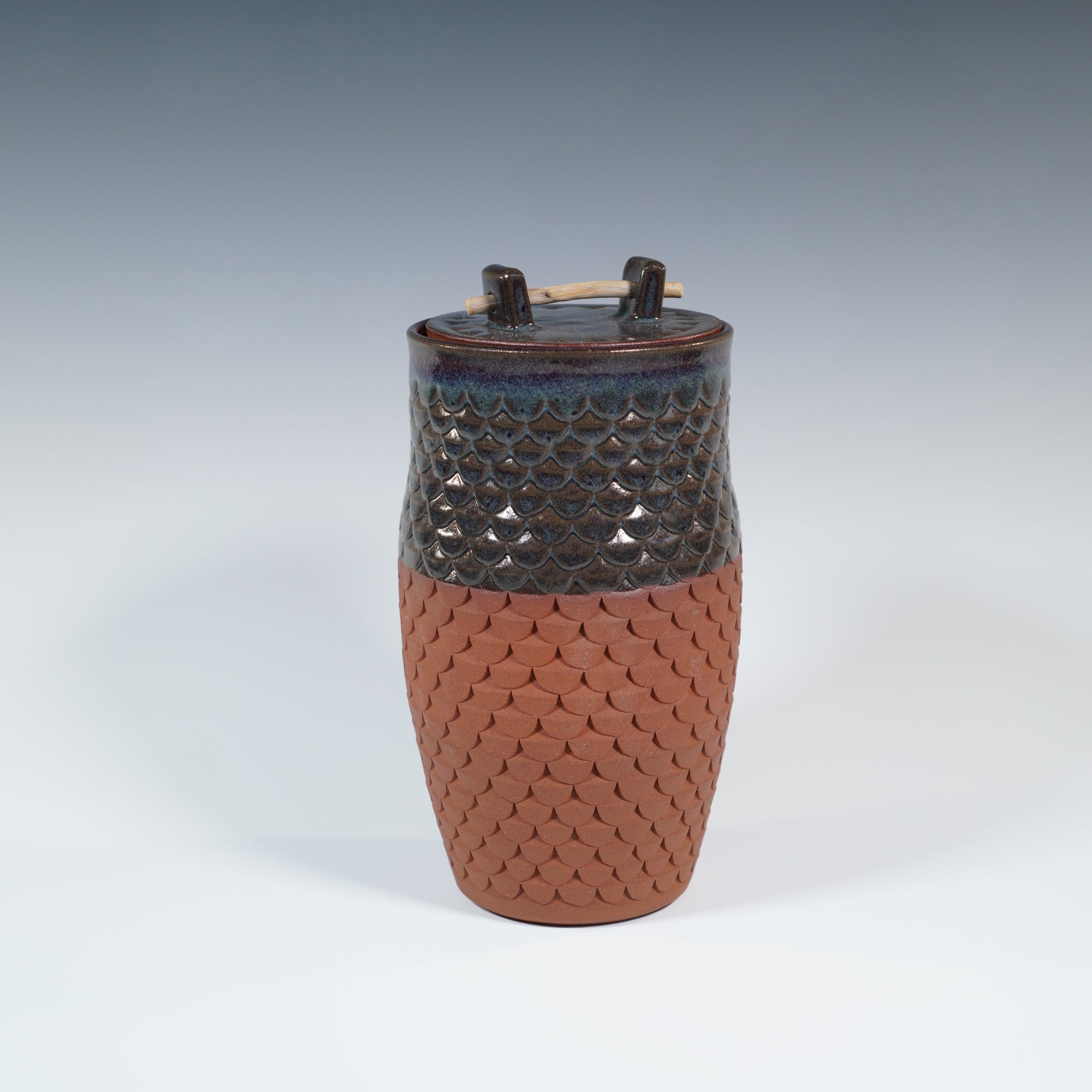 TEXTURED URN #9
