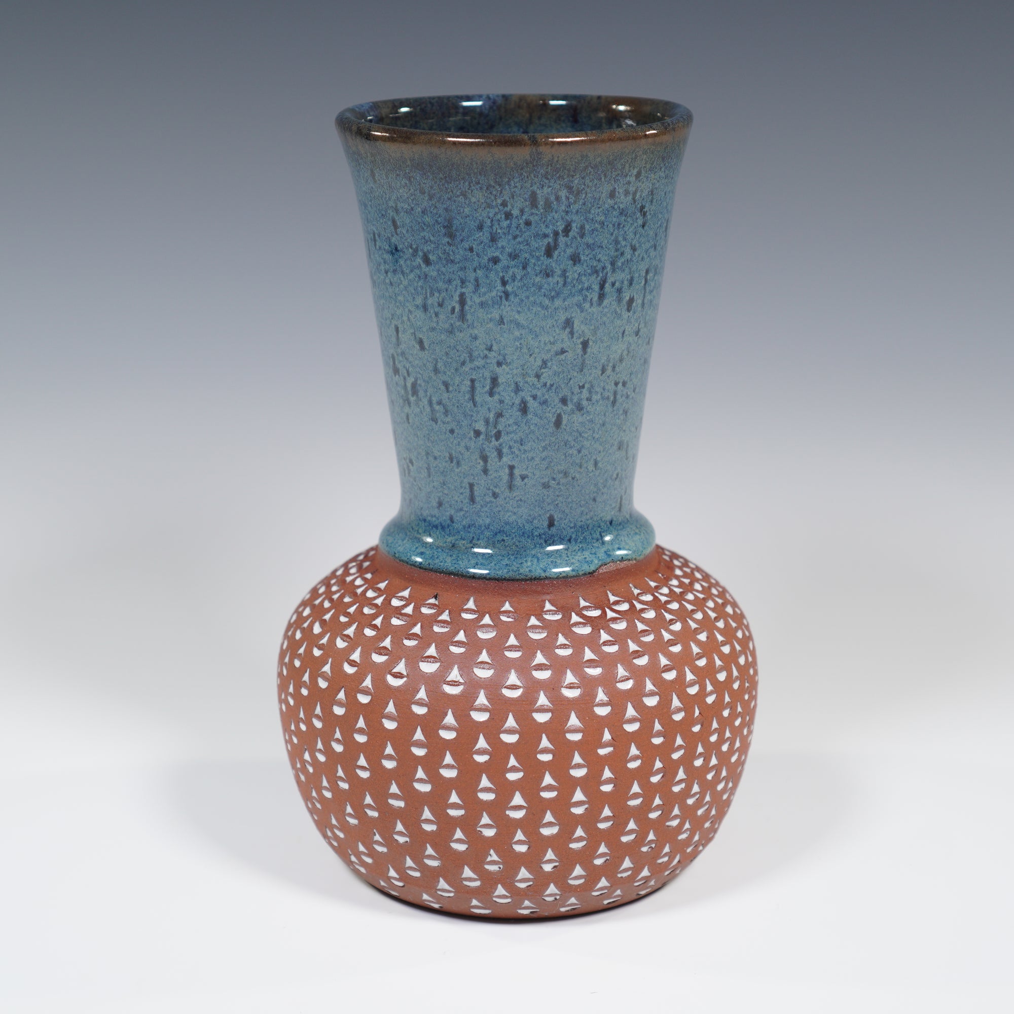 TEXTURED VASE #71