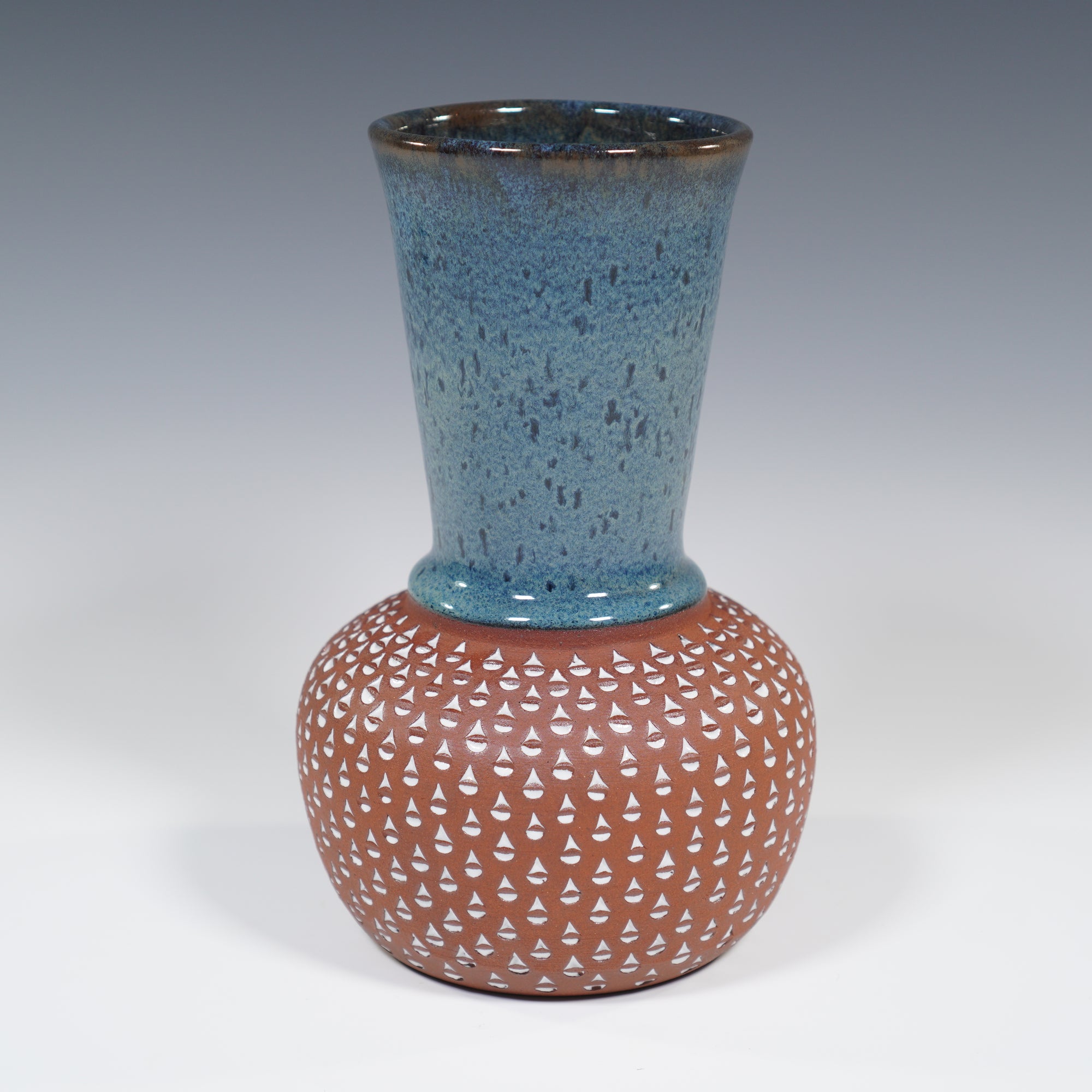 TEXTURED VASE #71