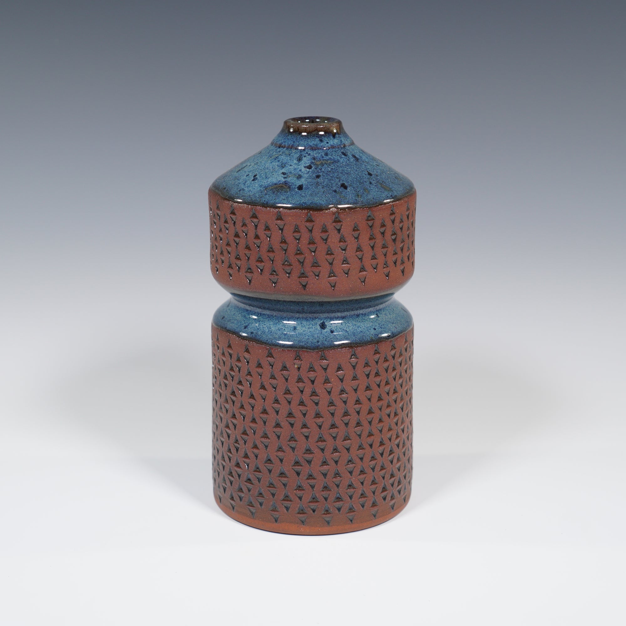 TEXTURED VASE #75