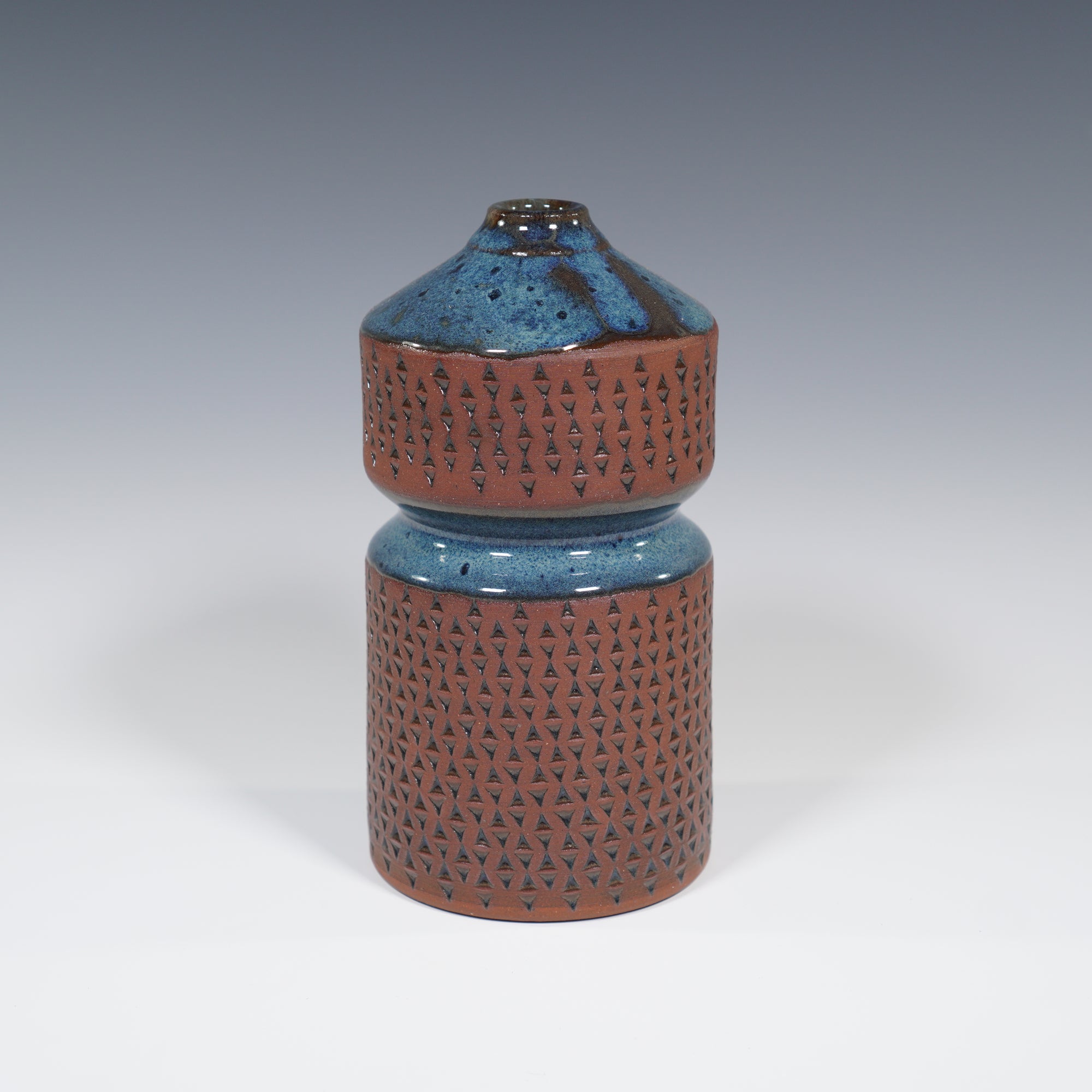 TEXTURED VASE #75