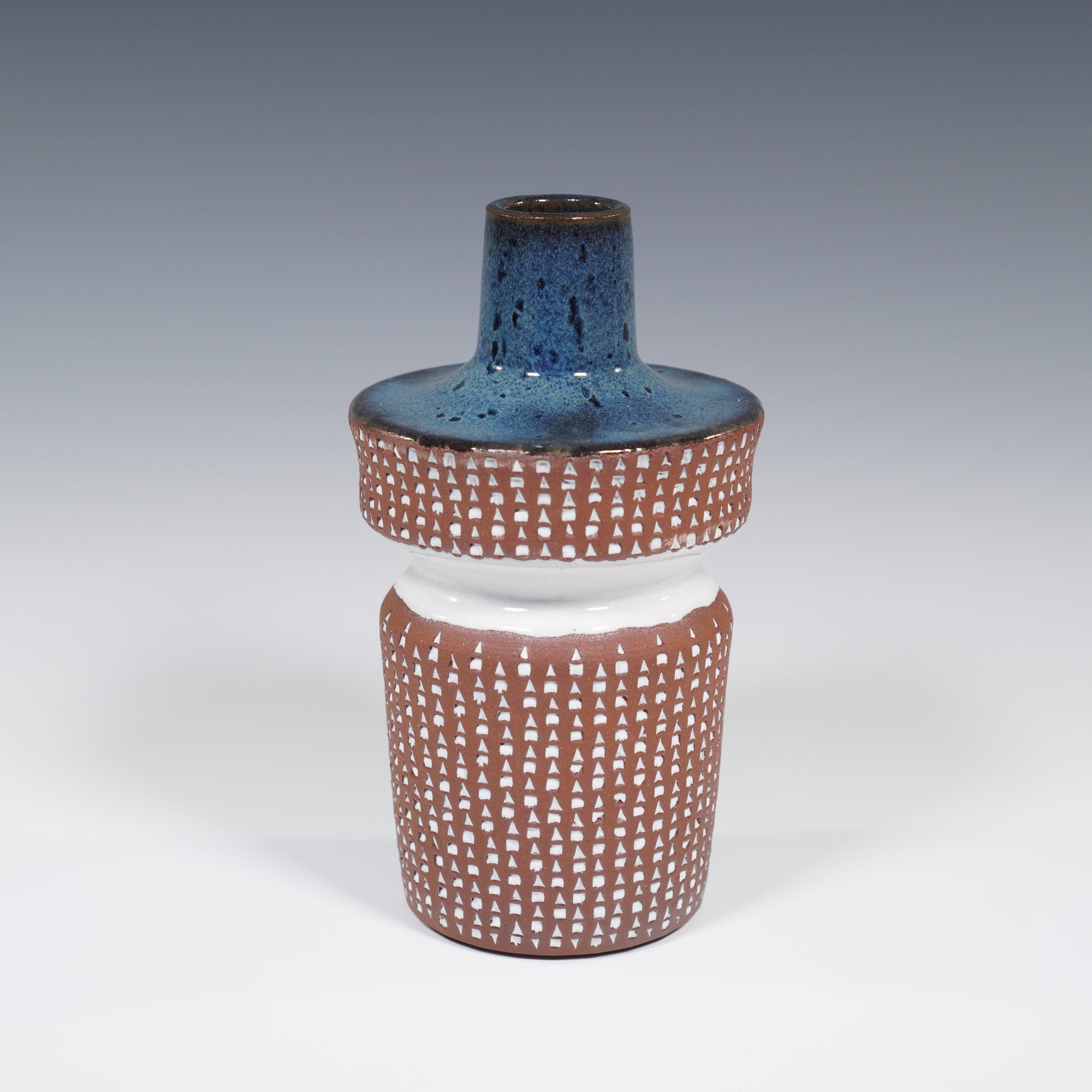 TEXTURED VASE #79