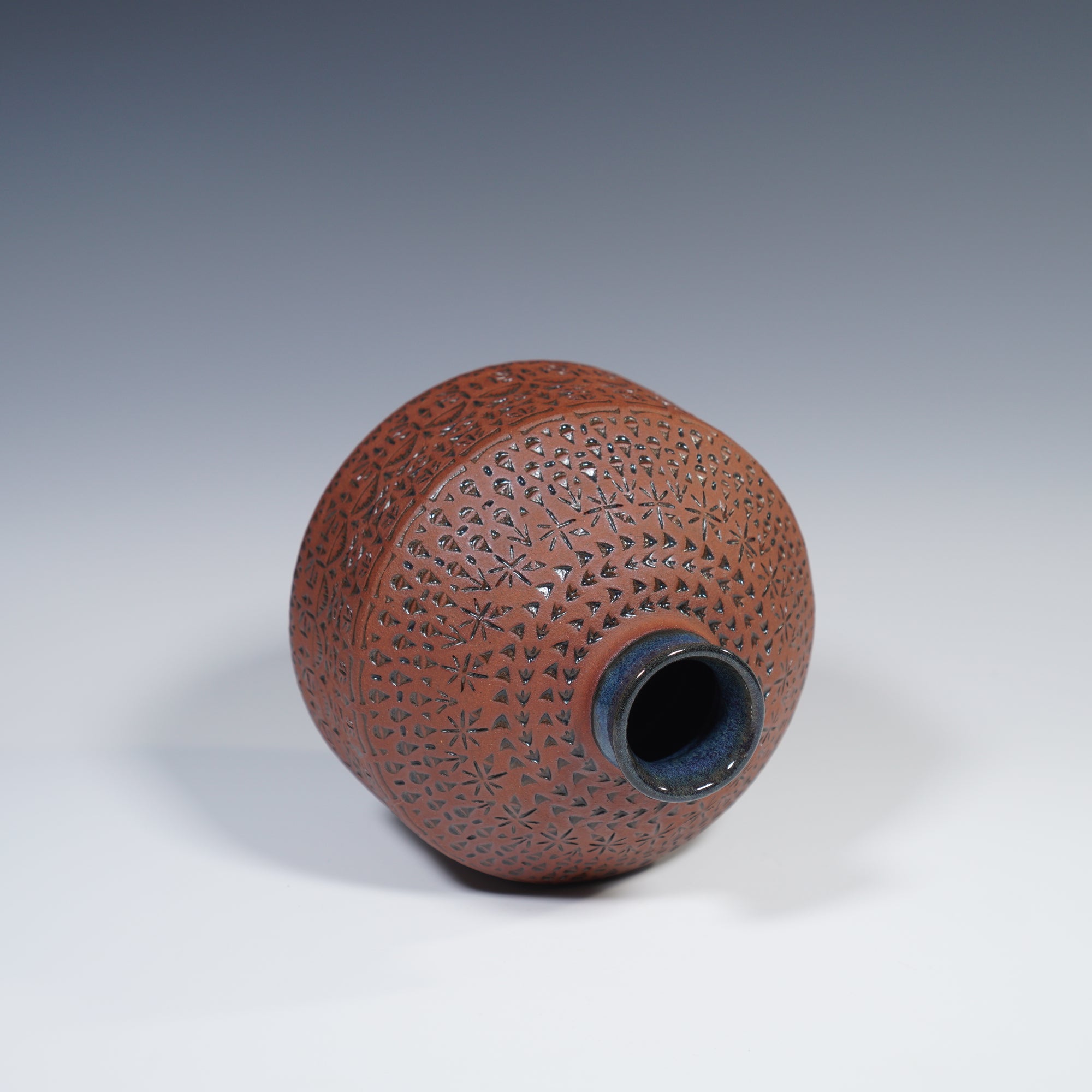 TEXTURED VASE #93
