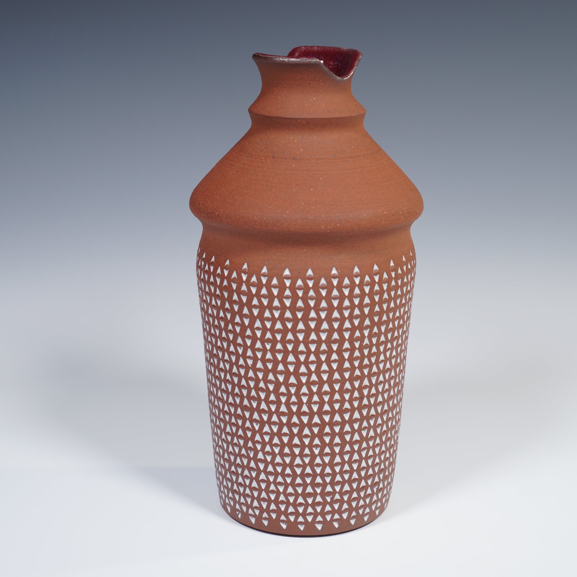 TEXTURED VASE #95