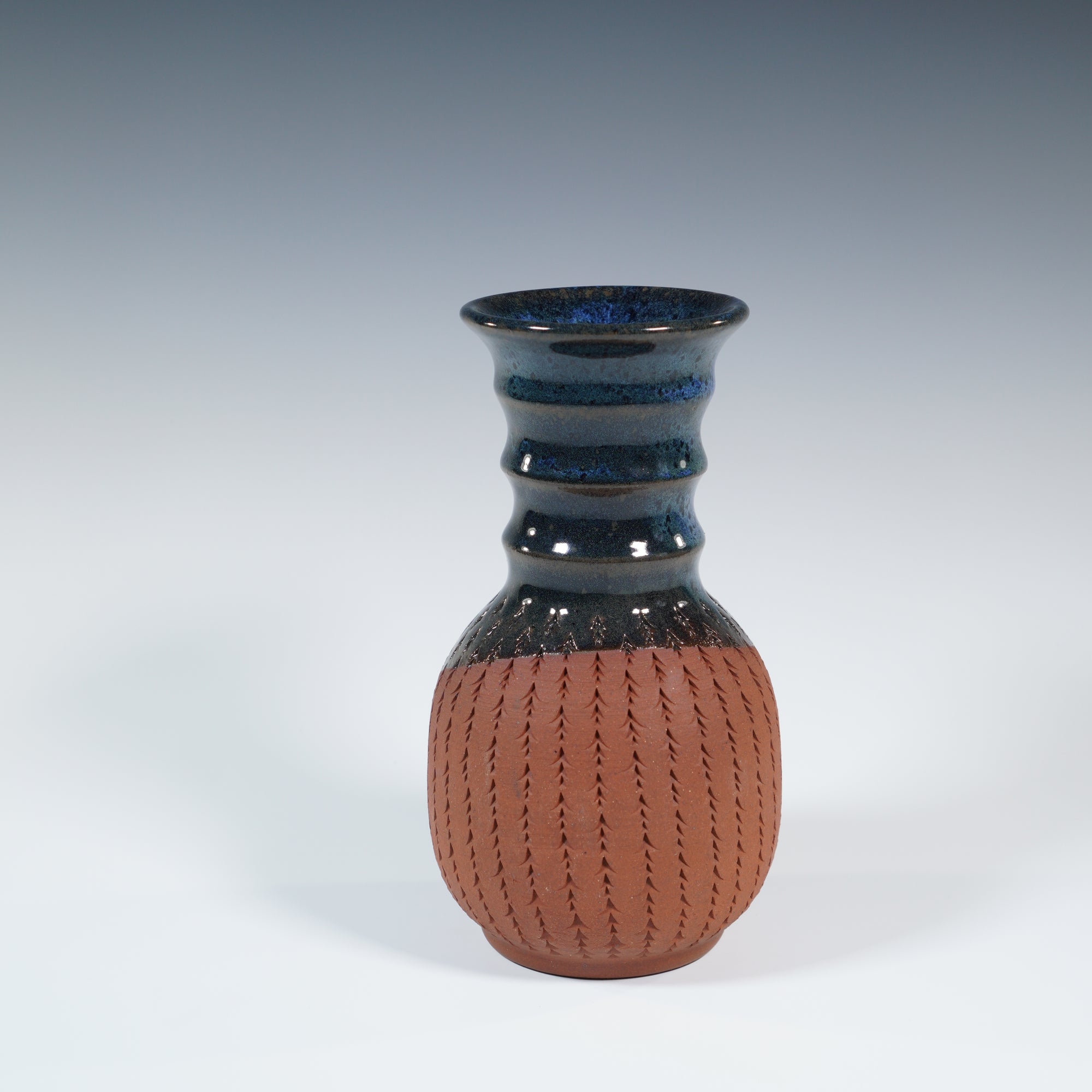 TEXTURED VASE #61
